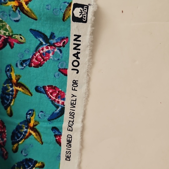 Turtle Material Approx 41x46 Inches - Picture 3 of 4